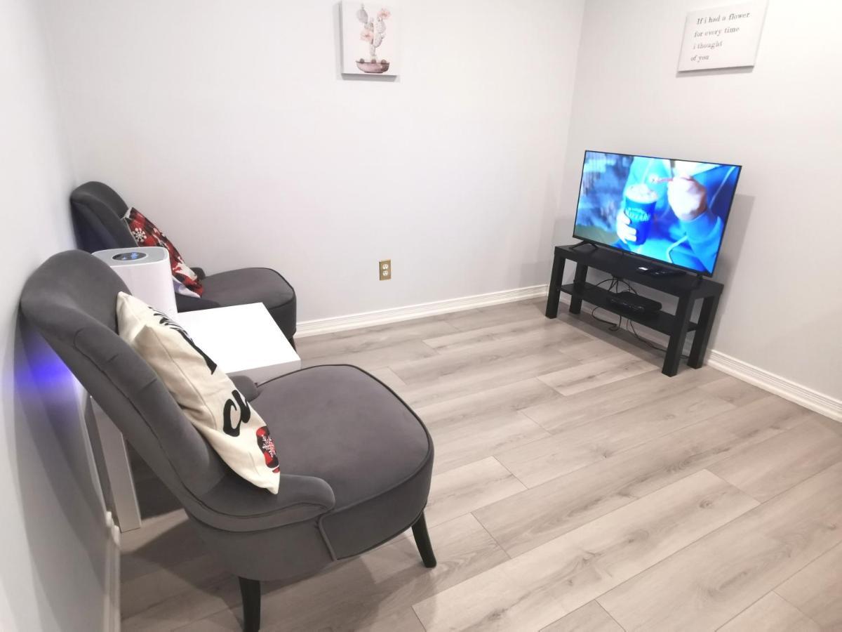 Perfect Location Comfort Private House Lower Level 2 Bedroom Unit Місісаґа Екстер'єр фото