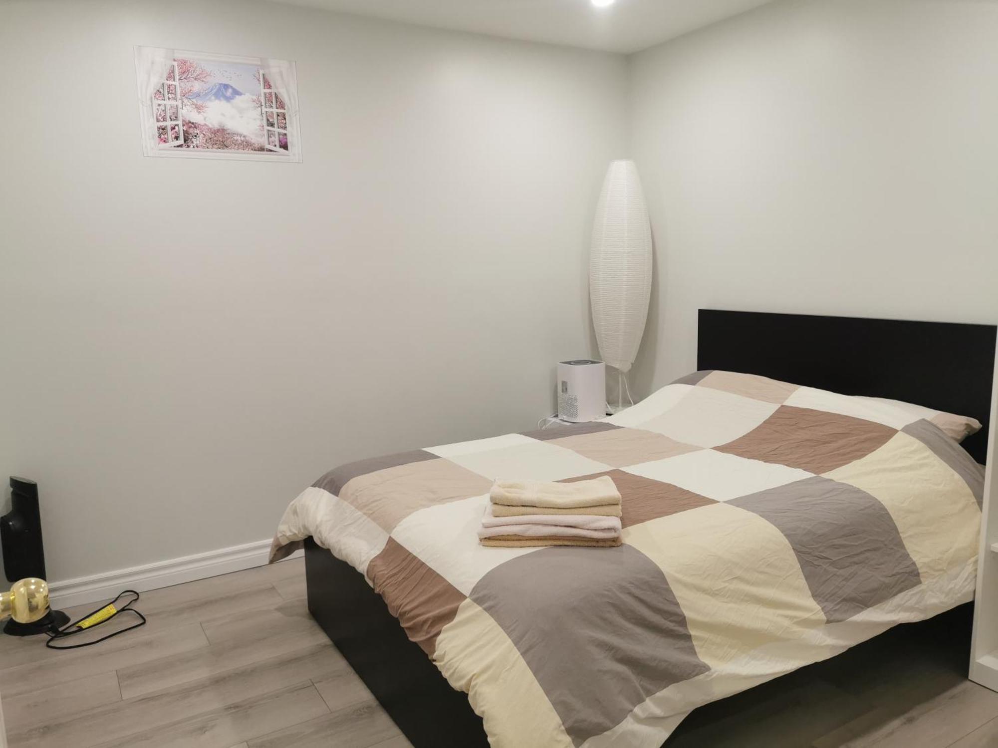 Perfect Location Comfort Private House Lower Level 2 Bedroom Unit Місісаґа Екстер'єр фото